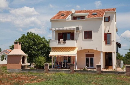 Sukosan Apartment | Two bedroom apartment with terrace and sea view Sukošan, Zadar (A-12313-b)