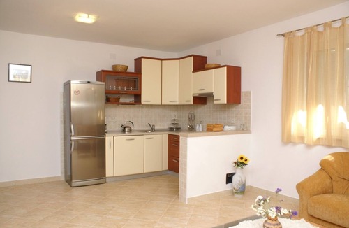 Supetar Apartment | Two bedroom apartment with terrace and sea view Supetar, Brač (A-4274-a)