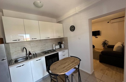 Trpanj Apartment | Two bedroom apartment with terrace Trpanj (Pelješac) (A-16004-b)