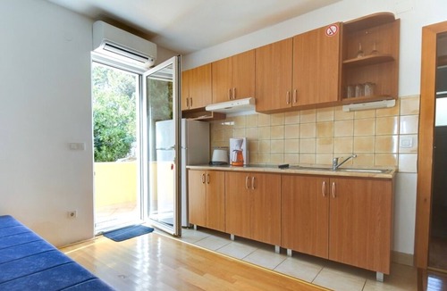 Artatore Apartment | Two bedroom apartment with terrace Artatore, Lošinj (A-8022-c)