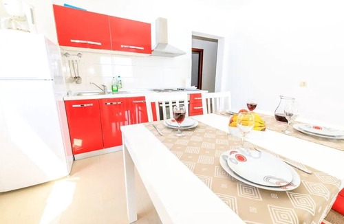 Brela Apartment | Two bedroom apartment with a swimming pool Brela, Makarska (A-19998-a)