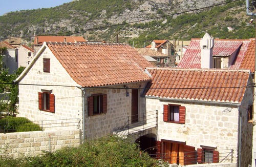 Komiza Apartment | Two bedroom apartment with terrace Komiža, Vis (A-9247-a)