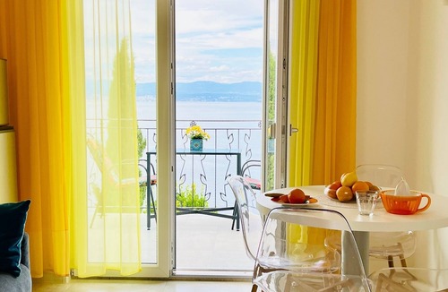 Medveja Apartment | Two bedroom apartment with terrace and sea view Medveja, Opatija (A-7720-b)