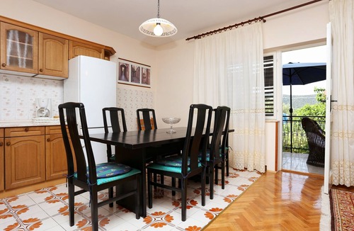 Poljica Apartment | Two bedroom apartment with terrace Poljica, Trogir (A-2034-a)