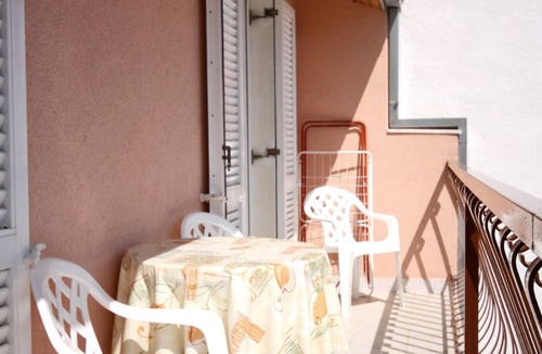 Marina Apartment | Two bedroom apartment with balcony and sea view Marina, Trogir (A-6116-d)
