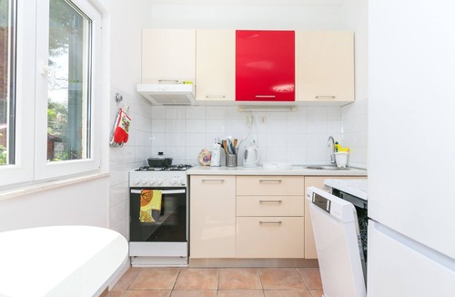 Marina Apartment | Two bedroom apartment with terrace and sea view Marina, Trogir (A-14191-a)