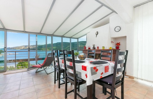 Marina Apartment | Two bedroom apartment with terrace and sea view Marina, Trogir (A-14191-a)
