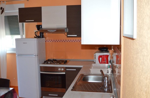 Vinisce Apartment | Two bedroom apartment with a swimming pool Cove Ljubljeva, Trogir (A-14314-a)