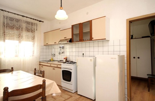 Batalaza Apartment | Two bedroom apartment with terrace Ugljan (A-830-a)