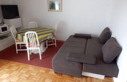 Zman Apartment | Two bedroom apartment with balcony and sea view Žman, Dugi otok (A-24325-b)