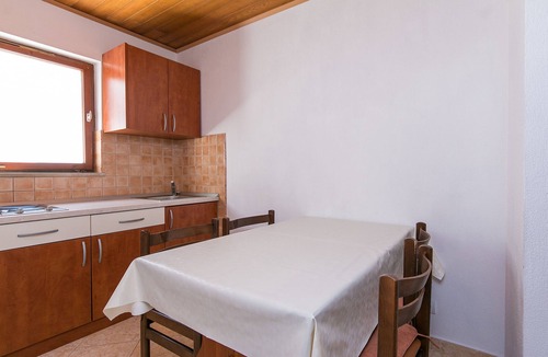 Brela Apartment | Two bedroom apartment with balcony and sea view Brela, Makarska (A-2752-b)