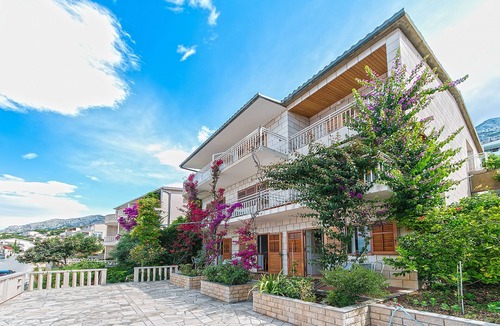 Brela Apartment | Two bedroom apartment with balcony and sea view Brela, Makarska (A-2752-b)