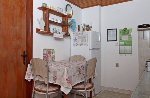 Mandre Apartment | Two bedroom apartment with terrace Mandre, Pag (A-11600-a)