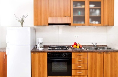 Pisak Apartment | Two bedroom apartment with terrace and sea view Pisak, Omiš (A-1004-c)