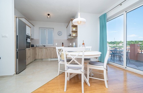 Island Dugi Otok Apartment | Two bedroom apartment with terrace and sea view Sali, Dugi otok (A-19880-a)
