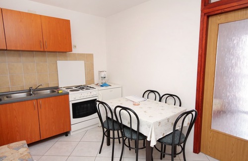 Tijesno Apartment | Two bedroom apartment with terrace and sea view Tisno, Murter (A-5086-b)
