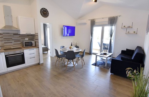 Cepljani Apartment | Two bedroom apartment with a swimming pool Čepljani, Umag (A-23565-b)