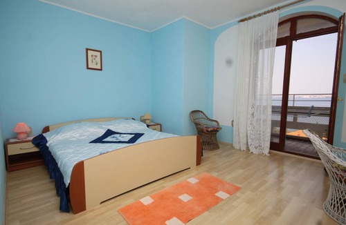 Kali Apartment | Two bedroom apartment with terrace and sea view Kali, Ugljan (A-834-a)