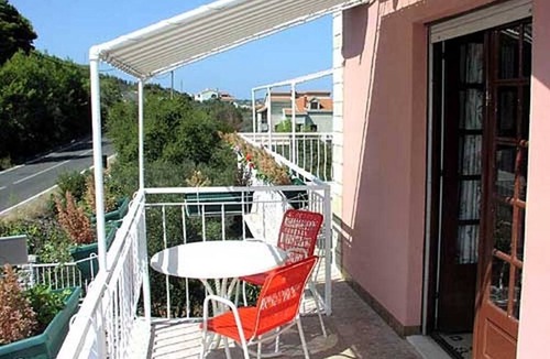 Kali Apartment | Two bedroom apartment with a swimming pool Kali, Ugljan (A-14083-b)