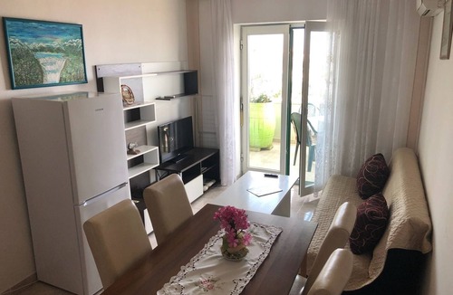Kali Apartment | Two bedroom apartment with balcony and sea view Kali, Ugljan (A-14116-d)
