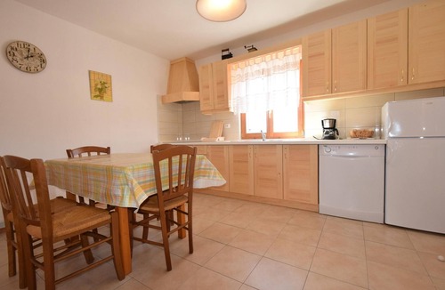 Nenadici Apartment | Two bedroom apartment with terrace Nenadići, Krk (A-19373-a)