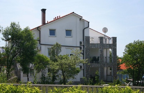 Pinezici Apartment | Two bedroom apartment with terrace Pinezići, Krk (A-5464-b)