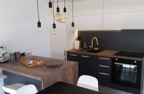 Nin Apartment | Two bedroom apartment with hot tub Nin, Zadar (A-16428-a)