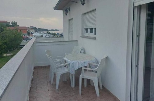 Supetarska Draga Apartment | Two bedroom apartment with balcony Supetarska Draga - Donja, Rab (A-20773-a)