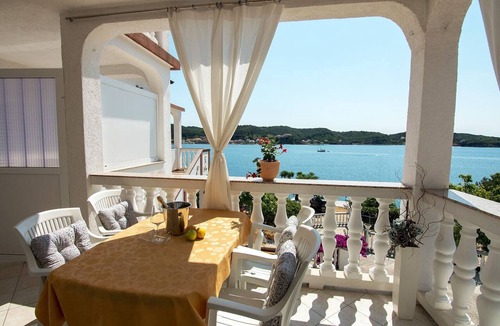 Rab Town Apartment | Two Bedroom Apartment with Sea View and Terrace
