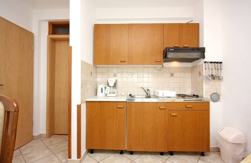 Kampor Apartment | Two bedroom apartment with terrace and sea view Kampor, Rab (A-5059-a)