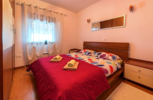 Ciritez Apartment | Two bedroom apartment with terrace Roč, Central Istria - Središnja Istra (A-17942-a)