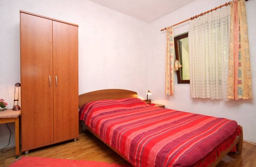 Island Dugi Otok Apartment | Two bedroom apartment with terrace and sea view Sali, Dugi otok (A-895-a)