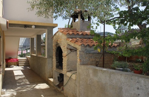 Island Dugi Otok Apartment | Two bedroom apartment with terrace and sea view Sali, Dugi otok (A-8152-a)