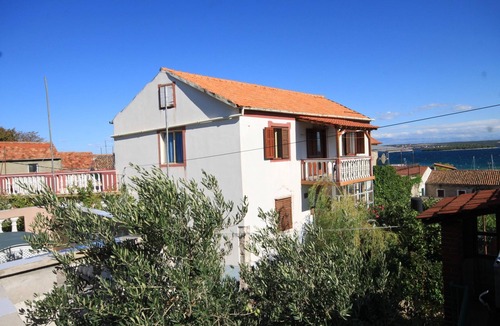 Tkon Apartment | Two bedroom apartment with terrace and sea view Tkon, Pašman (A-8411-a)