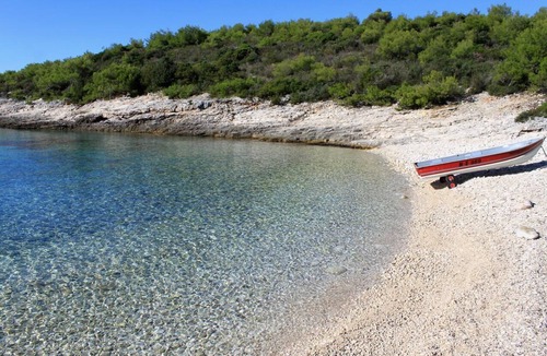 Rukavac Apartment | Two bedroom apartment with terrace Rukavac, Vis (A-8496-a)