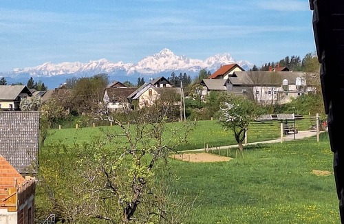 Preddvor Apartment | Two bedroom app in Preddvor with mountain view