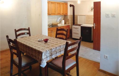 Bribir House | Two-Bedroom Holiday Home In Novi Vinodolski