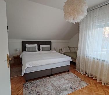 Dakovo Apartment | U prolazu