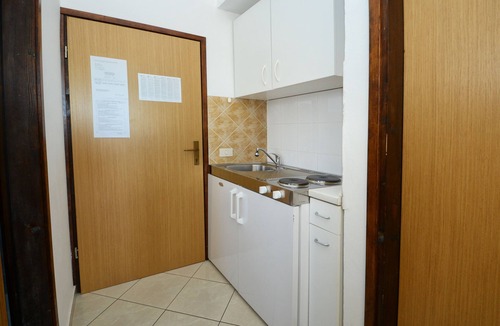 Valica Apartment | Umag-Valica, apartment for couples, near the beach, with a pool and barbecue