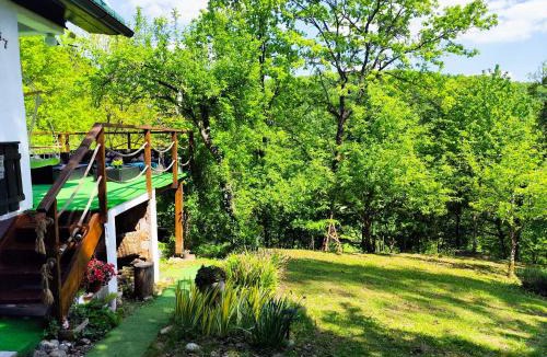 Staro Petrovo Selo Ski Chalet | UNDER THE GREEN ROOF