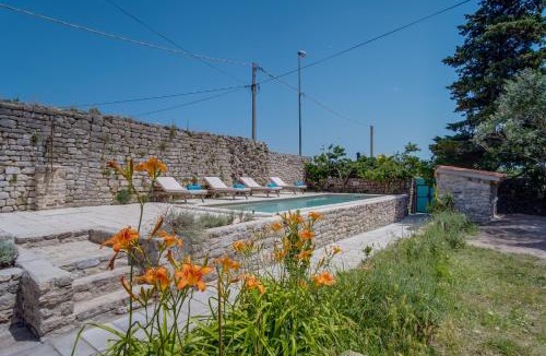 Osor Villa | Unique Antistress Oasis Villa Antiqua