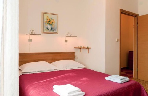 Milohnici Apartment | Urdih (KRK316) by Interhome