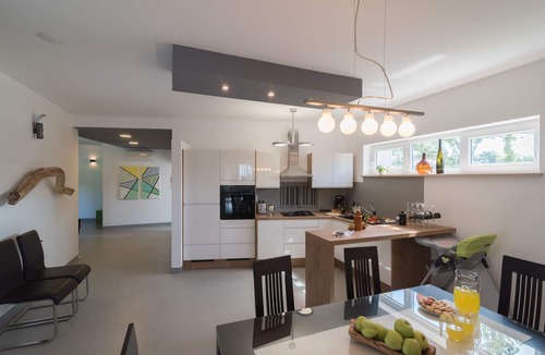 Jursici Villa | Urlaub in Istrien - modern villa mit Pool in ländlicher Ruhe-Lounge Kapelana