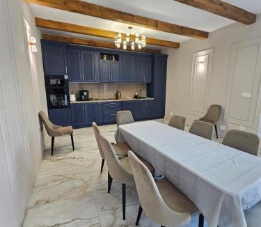 Vama Buzaului Villa | V-House