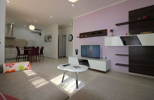 Antonci House | Vacation apartment Bungalow Melisa 5 with pool