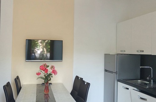 Fazana House | Vacation apartment Magdalena * & boat, garden, quiet location, 150 m to the beach