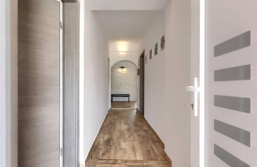Sisan House | Vacation home Alma by Interhome