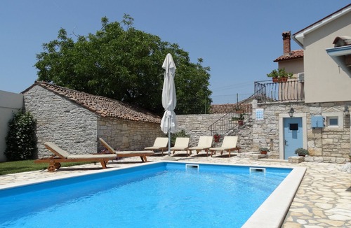 Selina House | Vacation home Andela near Porec - stone house with pool; ideal for families and dogs