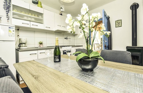 Dobropoljana House | Vacation home Antica by Interhome