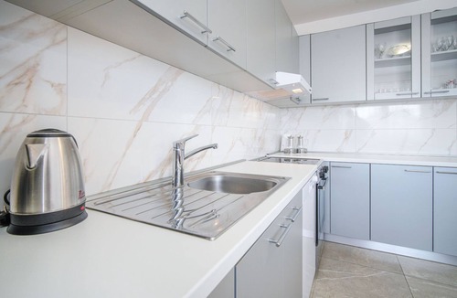 Duga Resa House | Vacation home Golub by Interhome
